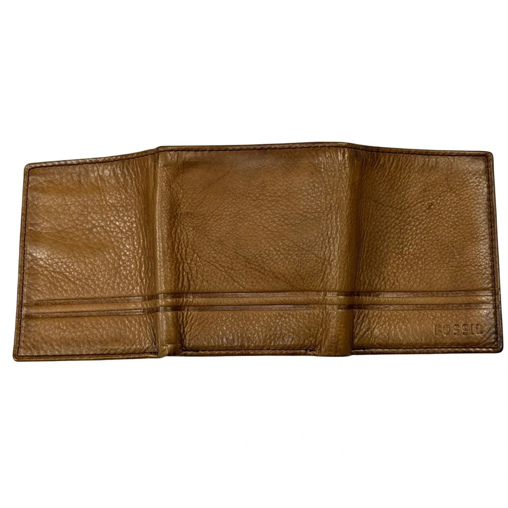 Fossil Mens Trifold Wallet Brown Cowhide Leather ID Window Card Slots Cognac